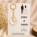 Kişiye Özel İncili İstiridye Anahtarlık – Kartlı Nikah ve Düğün Hediyeliği